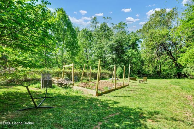 628 N Birchwood Ave, Louisville, KY 40206