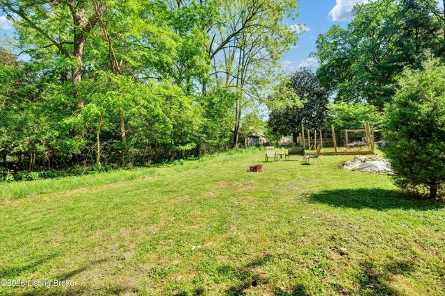 628 N Birchwood Ave, Louisville, KY 40206