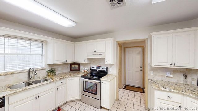 1503 Southern Hills Drive, Ardmore, OK 73401