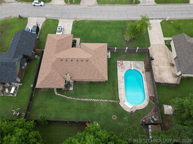 1503 Southern Hills Drive, Ardmore, OK 73401