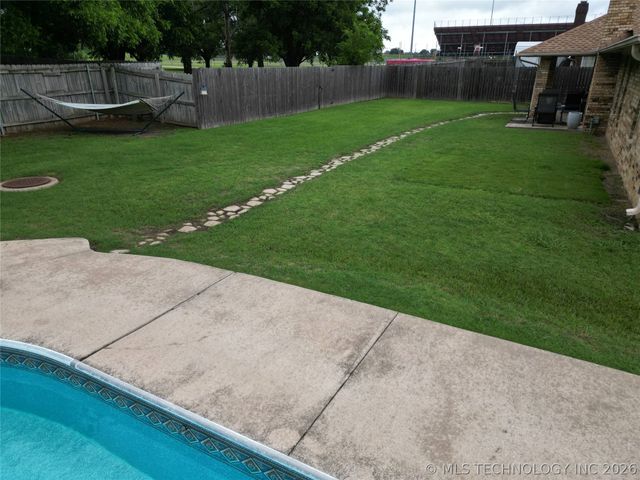 1503 Southern Hills Drive, Ardmore, OK 73401