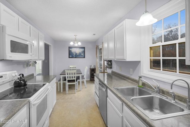 116 Gregory Drive, Jacksonville, NC 28540