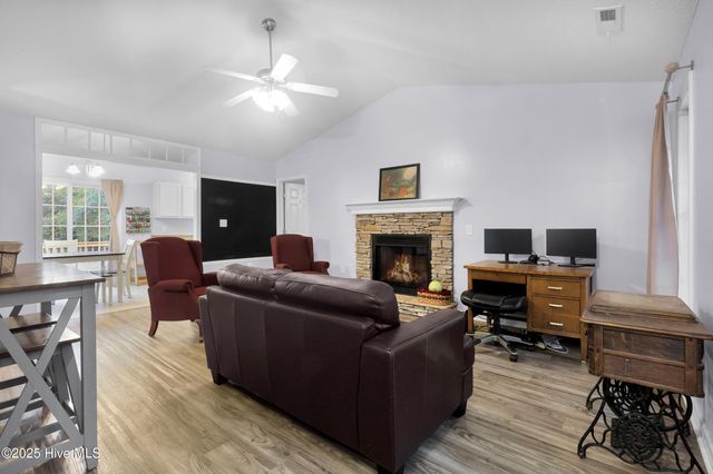 116 Gregory Drive, Jacksonville, NC 28540