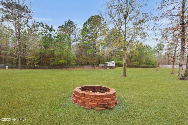 116 Gregory Drive, Jacksonville, NC 28540