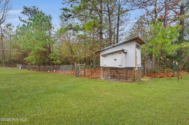 116 Gregory Drive, Jacksonville, NC 28540