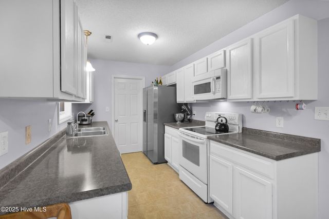 116 Gregory Drive, Jacksonville, NC 28540