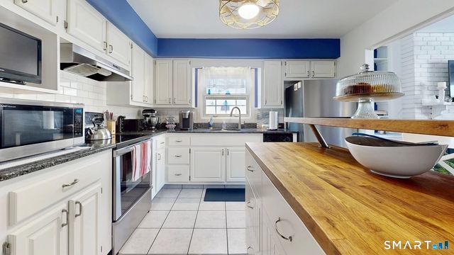216 Anderson Avenue, Milford, CT 06460