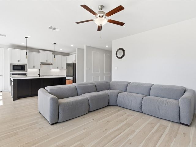 11416 Silver Queen Drive, Aubrey, TX 76227