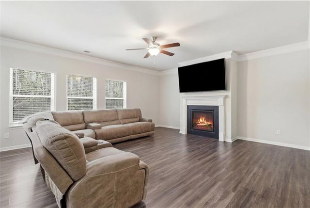 369 Crescent Woode Drive, Dallas, GA 30157