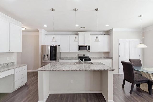 369 Crescent Woode Drive, Dallas, GA 30157