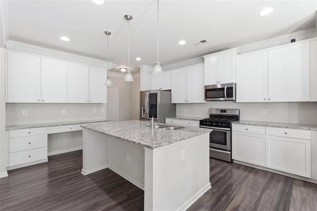 369 Crescent Woode Drive, Dallas, GA 30157