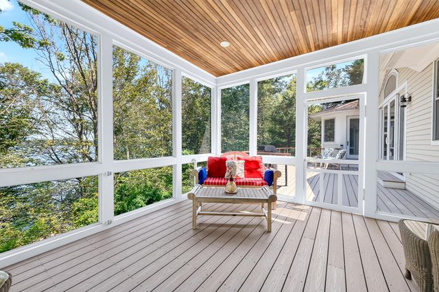 79 Pickerel Cove Circle, Mashpee, MA 02649