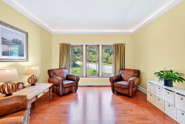 79 Pickerel Cove Circle, Mashpee, MA 02649