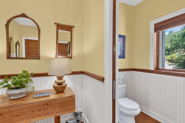 79 Pickerel Cove Circle, Mashpee, MA 02649