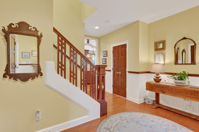 79 Pickerel Cove Circle, Mashpee, MA 02649
