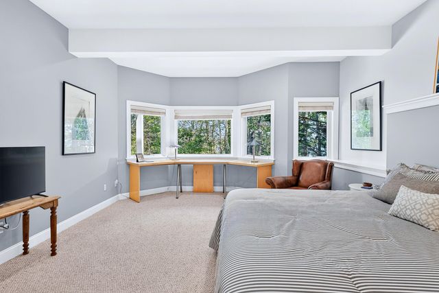 79 Pickerel Cove Circle, Mashpee, MA 02649