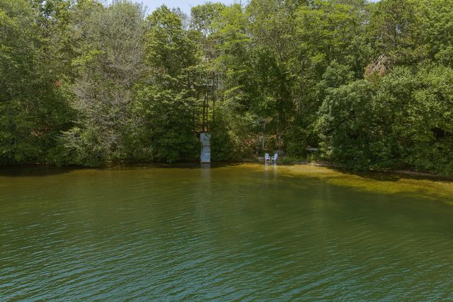 79 Pickerel Cove Circle, Mashpee, MA 02649