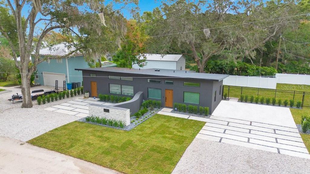 218 E 8TH AVENUE B, Windermere, FL 34786