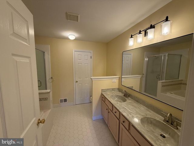 123 STIRRUP CIR, West Chester, PA 19382