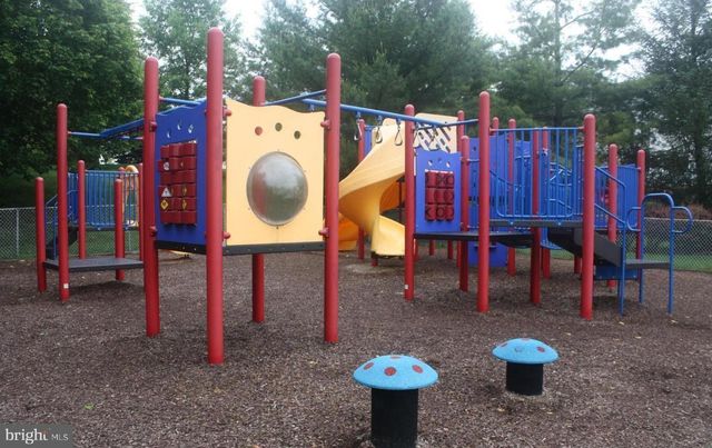 123 STIRRUP CIR, West Chester, PA 19382