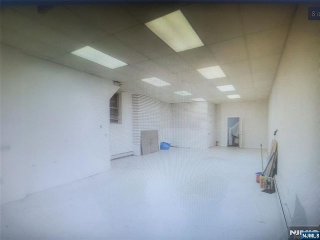 39 Fort Lee Road, Bogota, NJ 07603