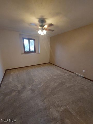 147 Skyview Drive, Wintersville, OH 43953