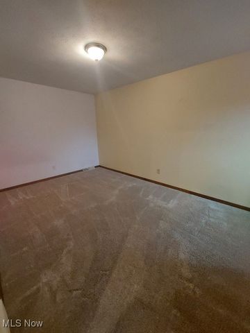 147 Skyview Drive, Wintersville, OH 43953