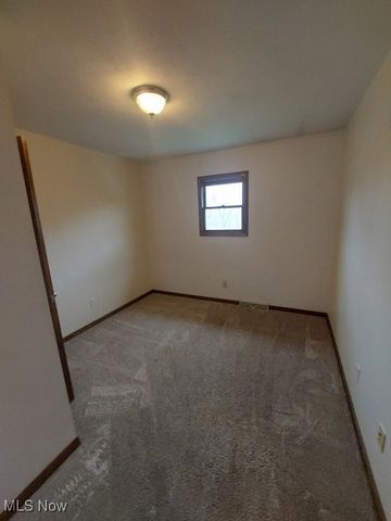 147 Skyview Drive, Wintersville, OH 43953