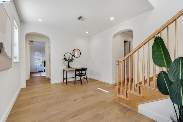 6180 Alpine Blue Dr, San Ramon, CA 94582