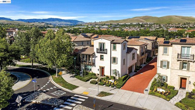 6180 Alpine Blue Dr, San Ramon, CA 94582