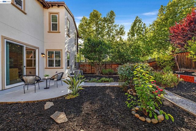 6180 Alpine Blue Dr, San Ramon, CA 94582