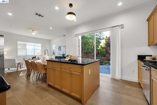 6180 Alpine Blue Dr, San Ramon, CA 94582