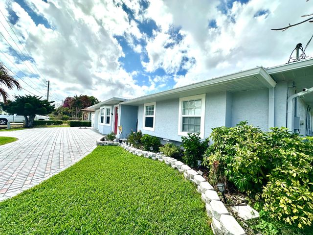 141 NE Sagamore Terrace, Port St. Lucie, Port St Lucie, FL 34983