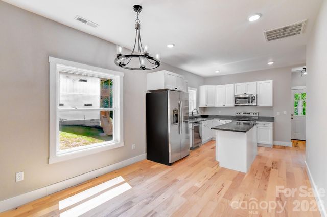 139 Northbend Drive, Asheville, NC 28804