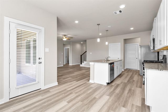 1406 Waggoner Ranch Trail, Conroe, TX 77301