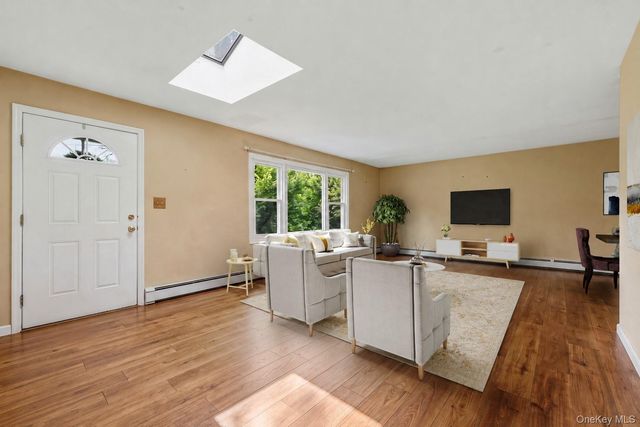 17 Ridge Road, Cortlandt Manor, NY 10567
