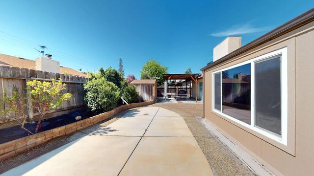 2604 Lincoln Oak Ct, Modesto, CA 95355