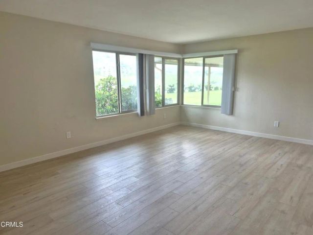 42028 Village 42, Camarillo, CA 93012