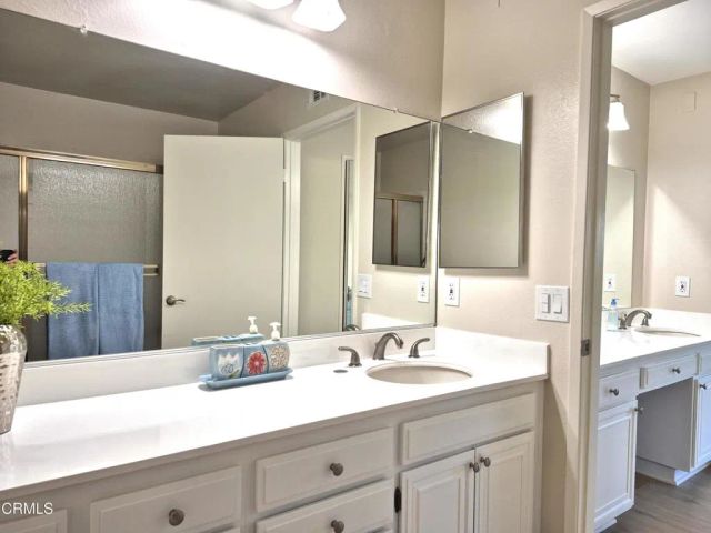 42028 Village 42, Camarillo, CA 93012