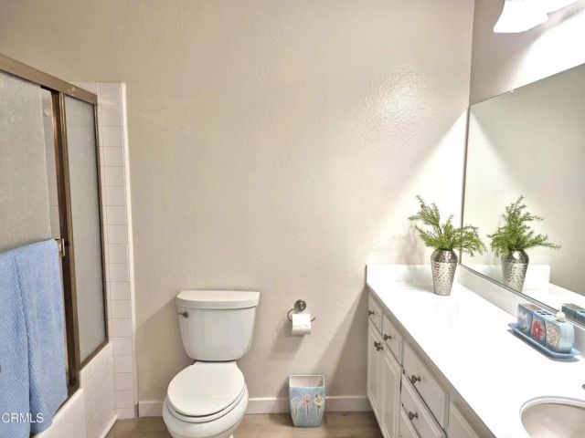 42028 Village 42, Camarillo, CA 93012