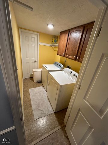 7580 Castleton Farms Drive W 14, Indianapolis, IN 46256