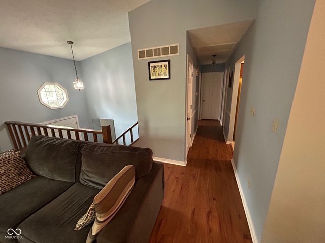 7580 Castleton Farms Drive W 14, Indianapolis, IN 46256