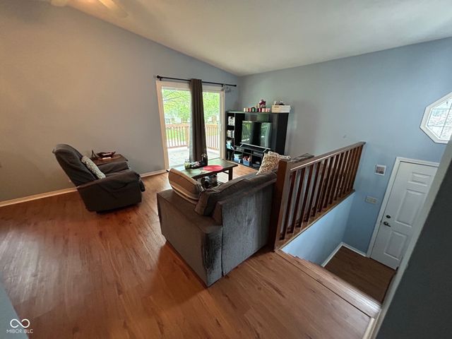 7580 Castleton Farms Drive W 14, Indianapolis, IN 46256