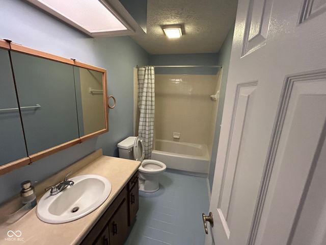 7580 Castleton Farms Drive W 14, Indianapolis, IN 46256