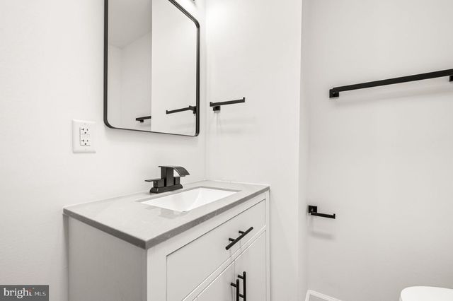 1224 S GREYLOCK ST, Philadelphia, PA 19143