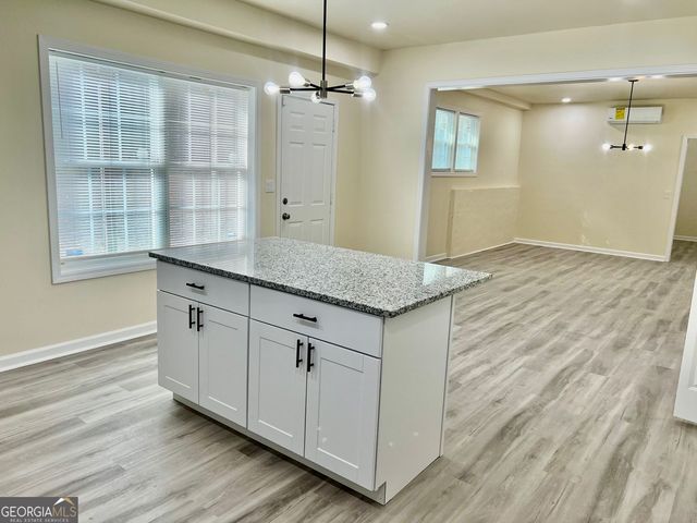 4001 Oak Field Drive, Loganville, GA 30052