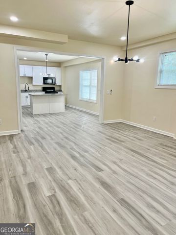 4001 Oak Field Drive, Loganville, GA 30052