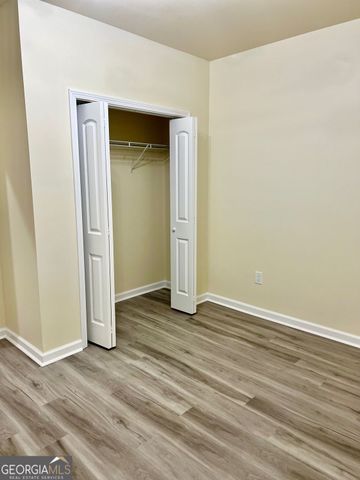 4001 Oak Field Drive, Loganville, GA 30052