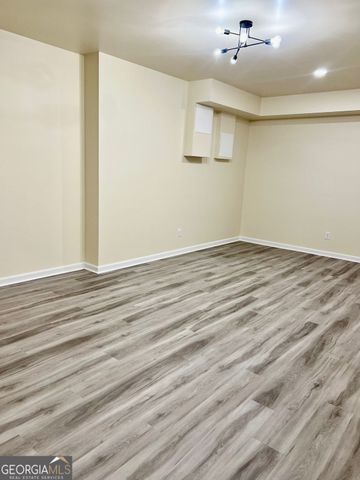 4001 Oak Field Drive, Loganville, GA 30052