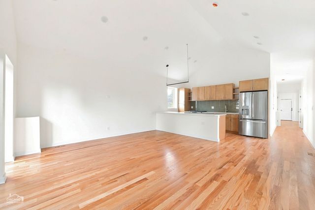 1118 W 19th Street 2, Chicago, IL 60608